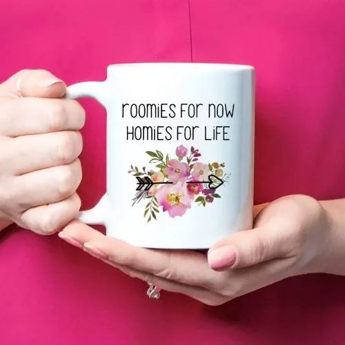 Miniatura 4 de Fonhark - Bonita taza de Roommate, Roomies for Now Homies for Life, taza de café novedosa de 11 onzas, color blanco