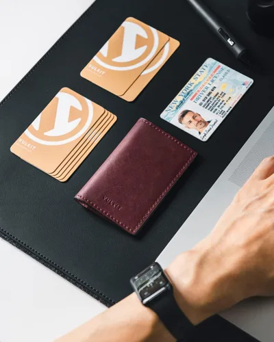 Miniatura 5 de VULKIT - Porta tarjetas de visita de cuero, organizador delgado de 2 lados para tarjetas de nombre de negocios para hombres o mujeres, Vino