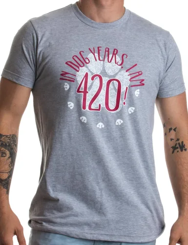 Miniatura 3 de Camiseta unisex con texto en inglés «In Dog Years», «I'm 420!» 60º cumpleaños, divertida camiseta unisex