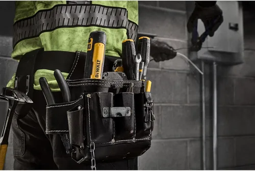 Miniatura 12 de DEWALT Destornillador inalámbrico, destornillador eléctrico recargable USB de 4 V con juego de 12 puntas de destornillador, luz LED, control