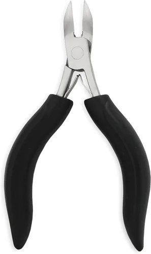 Miniatura 2 de Amazon Basics Cortaúñas para uñas gruesas con agarre cómodo, herramienta de cuidado de uñas fácil de usar, color negro