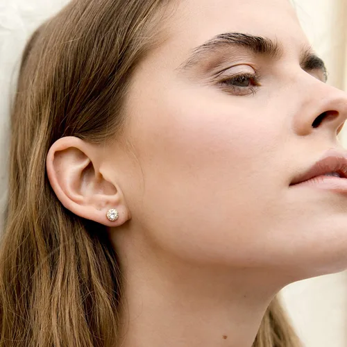 Miniatura 4 de PAVOI 14K Gold Plated Sterling Silver Post Brilliant Round Faux Diamond Halo Earrings - Premium Cubic Zirconia in Rose Gold, White Gold and Yellow