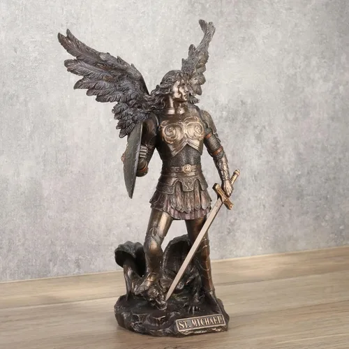 Miniatura 5 de San Miguel de 12.75 pulgadas de pie en el demonio con la estatua de espada y escudo