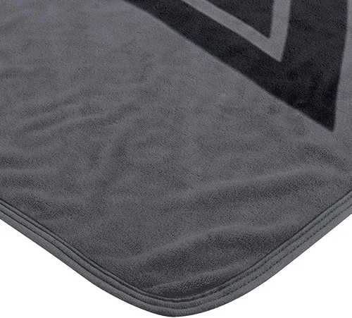 Miniatura 4 de Disney Mickey Mouse Super Plush Throw The Legend - Manta de 46 x 60 pulgadas