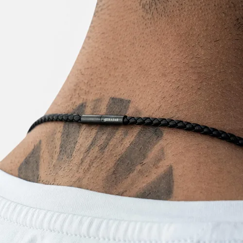 Miniatura 7 de SERASAR Collar de cuero de primera calidad para hombre, colgante de acero inoxidable, cierre seguro, tres colores, caja de joyería incluida