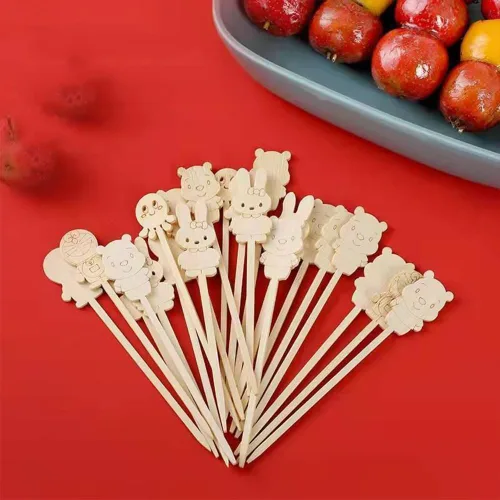 Miniatura 8 de Pinchos de bambú natural de dibujos animados para aperitivos de alimentos de 3.5 4.7 pulgadas, palillos de madera para cóctel, bocadillos de frutas