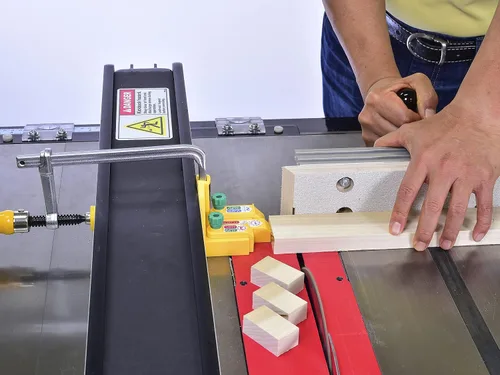 Miniatura 2 de MATCHFIT dado Stop por MICROJIG. Accesorio para pinzas Matchfit Dovetail.