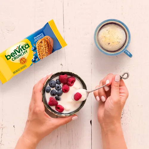Miniatura 8 de belVita Barras de desayuno galletas, arándanos, 30 paquetes en total, 6 cajas (4 galletas por paquete)