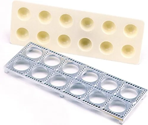 Miniatura 4 de Norpro Juego de 3 piezas para hacer ravioles y prensa con rodillo, grande, blanco y plateado