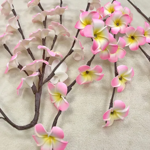 Miniatura 2 de Paquete de 2 ramas de flores artificiales de plumeria, ramo de berenjena ligera falsa Frangipani para decoración romántica del hogar (rosa)