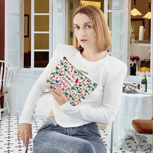 Miniatura 6 de LEVLO Bolsa de maquillaje cosmética de pollo Hei para amantes del pollo, regalo Hei Is My Spirit Animal Maquillaje con cremallera, Hei Hei Completo
