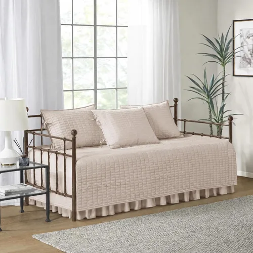 Comfort Spaces Funda para sofá cama, acolchado de doble cara de lujo, ropa de cama acogedora para todas las estaciones con falda de cama, fundas a
