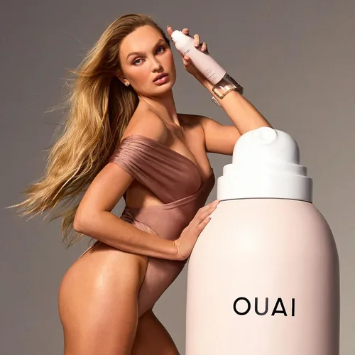 Miniatura 9 de OUAI Champú seco Super Travel Size – Champú seco voluminizador – Absorbe el aceite, la suciedad y el sudor – Se mezcla perfectamente en el cabello