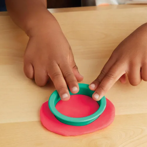 Miniatura 9 de Play-Doh Juego de números y formas con 17 herramientas y 20 barras de plastilina, suministros para el aula de regreso a la escuela, artes