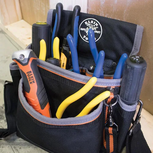 Miniatura 5 de Klein Tools 31737 Sierra Plegable de Punzón / Sierra de Mano para Paneles de Yeso con Bloqueo a 180 y 125 Grados y Orificio de Sujeción