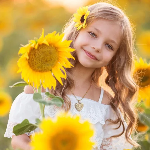 Miniatura 3 de Collares con medallón para mujeres y niñas, chapado en oro de 14 quilates, collar con inicial de corazón de girasol, collar con medallón de corazón
