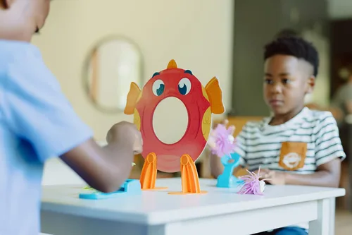 Miniatura 4 de Chuckle & Roar Juego familiar Go Fish Feeding Frenzy