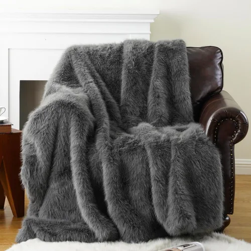 Miniatura 21 de BATTILO HOME Manta de Tiro de Piel Sintética Negra Mullida y Lujosa, Manta Negra para Sofá, Sillón, Silla, Cama, Mantas de Piel Mullida, Suave