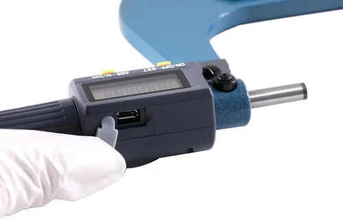 Miniatura 6 de Accusize Industrial Tools 0-1''/0.000-0.984 in por 0.00005''/0.000 in 2 clave electrónica digital exterior micrómetro, métrico/imperial, Md71-0001