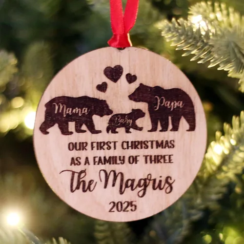 Miniatura 2 de Adorno de Navidad personalizado con texto en inglés «Mama Papa», oso bebé, personalizable con texto en inglés «Our First Christmas as a Family»
