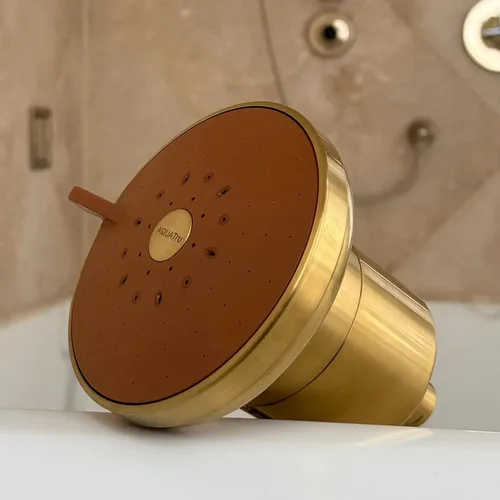 Miniatura 7 de AquaTru Shower - Filtro de ducha avanzado que elimina las impurezas del agua dura para apoyar la piel saludable, cuero cabelludo, cabello, reducir