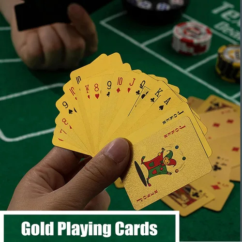 Miniatura 5 de VOVCIG Mini cartas de juego, juego de cartas en miniatura doradas de 2 barajas impermeables, cartas de póquer, cartas de póquer de viaje