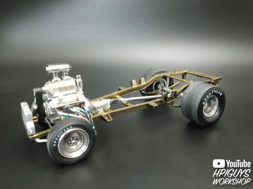 Miniatura 9 de MPC 1975 Datsun Pickup Li'l Hustler Kit de modelo a escala 1:25