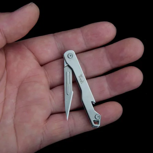 Miniatura 6 de Cuchillo plegable de bolsillo diario con llavero y 10 cuchillas reemplazables de cambio rápido, ultra compacto y ligero (acero inoxidable)