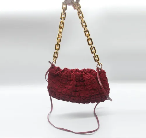 Miniatura 5 de NAARIIAN Bolso de dumpling para mujer diseño fruncido en forma de nube bolso de hombro con cadena gruesa de piel sintética