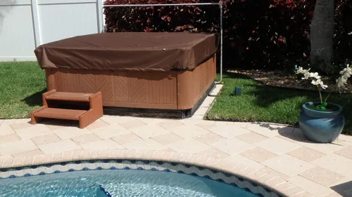 Miniatura 3 de BeyondNice Tapa resistente para bañera de hidromasaje y spa, 95 x 95 pulgadas, impermeable, poliéster 600D, hebillas ajustables de liberación rápida