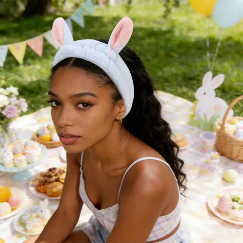 Miniatura 4 de YISSION Lindo juego de diadema y pulsera de conejo para mujeres y niñas, diadema de maquillaje de felpa suave con toallas de muñeca para lavado