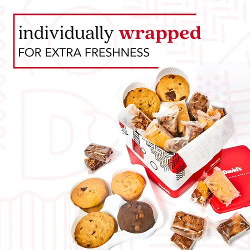 Miniatura 2 de David's Cookies - Cesta de galletas y brownies surtidos gourmet frescos, para compartir en el Superbowl con familia y amigos; paquete de fiesta