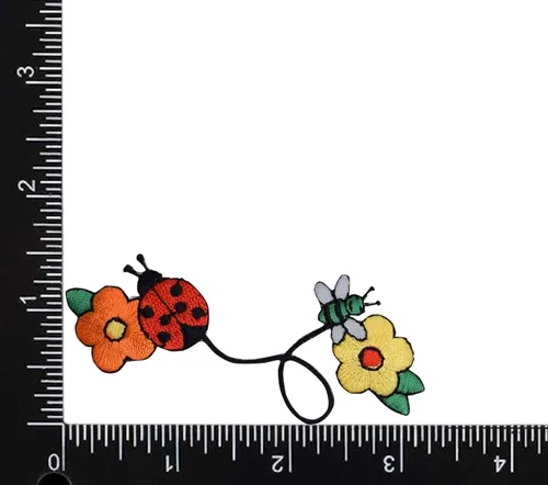 Miniatura 2 de Mariquita y abeja con flores de margarita, bordado, parche para planchar (1)