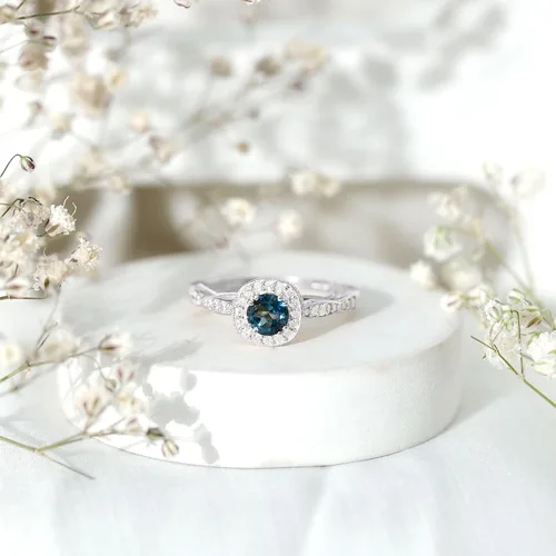 Miniatura 4 de Anillo de compromiso con halo de diamantes de topacio azul londinense certificado, calidad AAA, anillo de diamantes de topacio azul natural