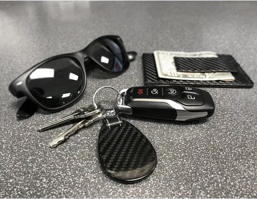 Miniatura 3 de iPick Image Llavero grande de fibra de carbono real negro para Chevrolet Corvette C7 Z06, con licencia oficial, Negro