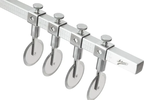 Miniatura 2 de Ateco Cortador de masa ajustable de varias ruedas con cerradura - 2.2 pulgadas de diámetro, borde acanalado