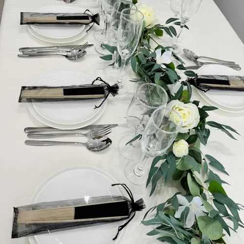 Miniatura 3 de 50 piezas de abanico de mano de papel con bolsas de organza, abanico plegable de bambú de mano, para DIY, decoración, regalos de boda y fiesta Negro