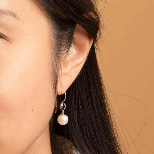 Miniatura 2 de Peora Aretes colgantes de oro amarillo de 14 quilates, perlas blancas cultivadas en agua dulce de 0.315 in y zafiro azul creado para mujer, piedra