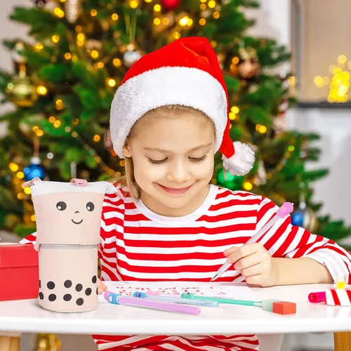 Miniatura 8 de Juego de papelería de té de burbujas, 61 piezas de suministros escolares Kawaii y estuche Boba para niñas, con 8 bolígrafos, 50 calcomanías, bolsa
