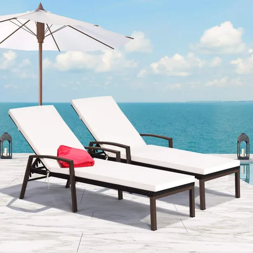 Tangkula juego de 2 muebles de patio al aire libre de ratán, juego de sillas de mimbre ajustable para junto a la piscina con reposabrazos y cojines
