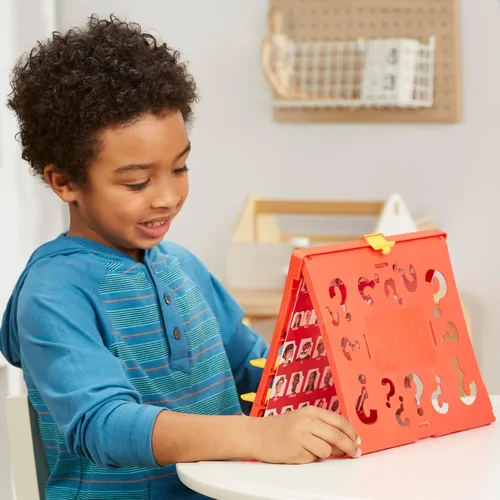 Miniatura 8 de Hasbro Gaming Adivina quién? Marco original, fácil de cargar, hoja de personajes de doble cara, juegos de mesa para 2 jugadores para niños