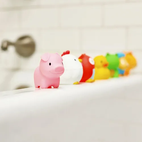 Miniatura 3 de Juguete lanzaagua para baño de Munchkin, 5", Amigos del corral