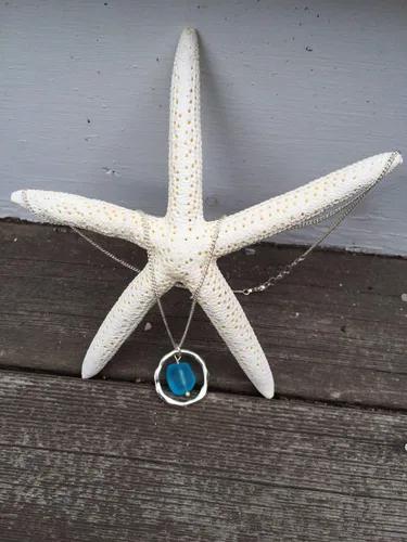 Miniatura 7 de Ocean Waves collar de vidrio de mar, aro bañado en plata con vidrio color turquesa, hecho a mano