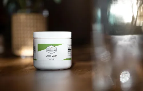Miniatura 4 de Professional Formulas Alka Calm – Polvo efervescente de magnesio y potasio con vitamina C – Apoya la hidratación, la relajación muscular, la función