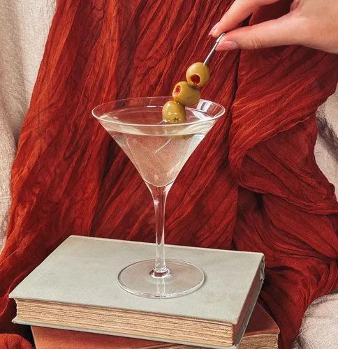 Miniatura 5 de MORA PURE Copas de Martini, Juego de 4 de 7 onzas - Cristal Premium Soplado a Mano para Cócteles, Martinis, Bar en Casa, Cosmos, Gimlet, Fiestas