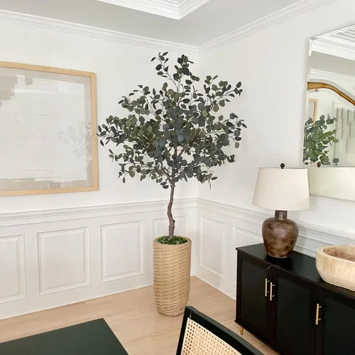 Miniatura 5 de LYERSE Árbol de eucalipto artificial de 6 pies en maceta de vivero de plástico, tallos altos de eucalipto sintético, plantas falsas con 846 hojas