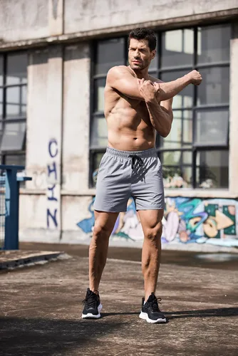 Miniatura 3 de COOFANDY Pantalones cortos deportivos para correr para hombre de 5 pulgadas, paquete de 2 pantalones cortos de entrenamiento para gimnasio