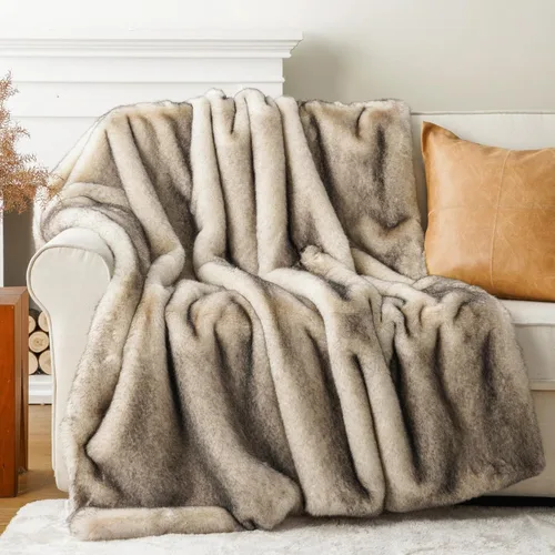 Miniatura 14 de BATTILO HOME Manta de Tiro de Piel Sintética Beige Suave Lujosa Fruncida Difusa Felpa Elegante con Manta de Visón Reversible para Sofá, Silla, Sofá