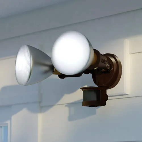 Miniatura 2 de VAXCEL Luz de inundación de seguridad para exteriores del atardecer al amanecer con sensor de movimiento de bronce, 2 cabezales de luz ajustables, 4