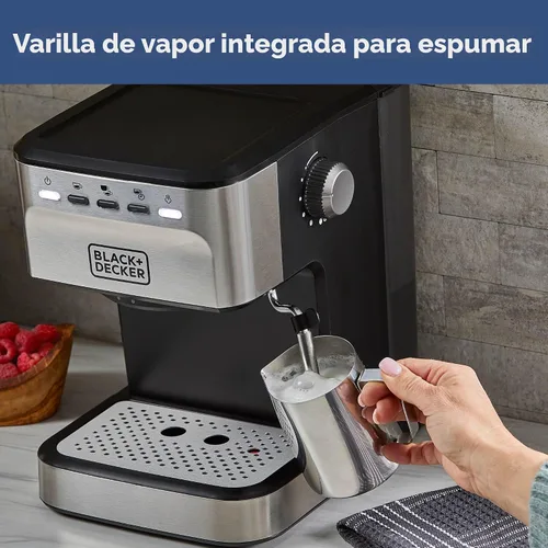 Miniatura 5 de Black+Decker Máquina semiautomática de café expreso y capuchino de 15 bares, máquina versátil con capacidad para usar molidos o cápsulas ESE